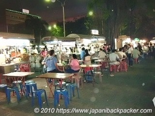 ウボンラチャターニーの屋台