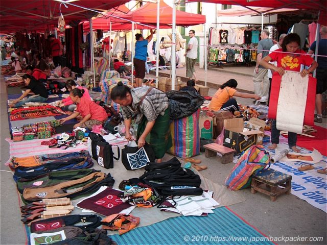 露店準備