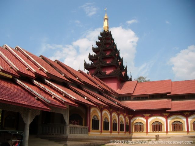 タチレイの寺院