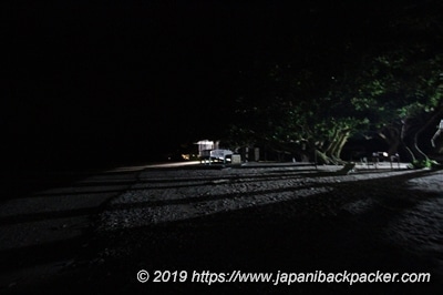 エネコ島の夜