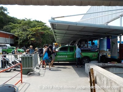 サメット島 ナダン港