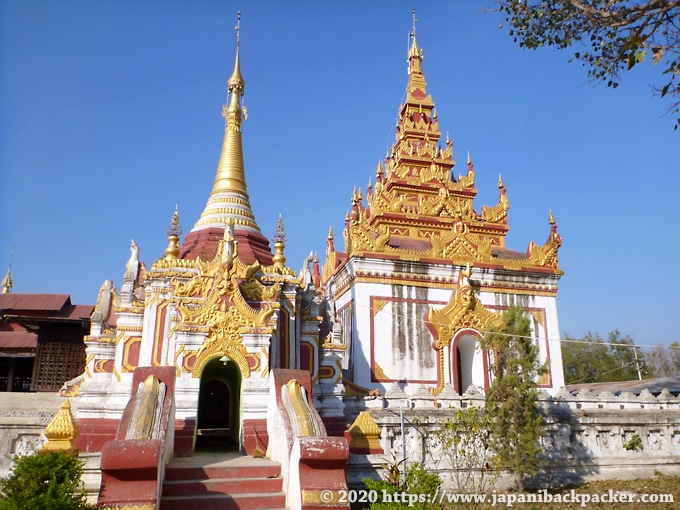 インレー湖の寺院