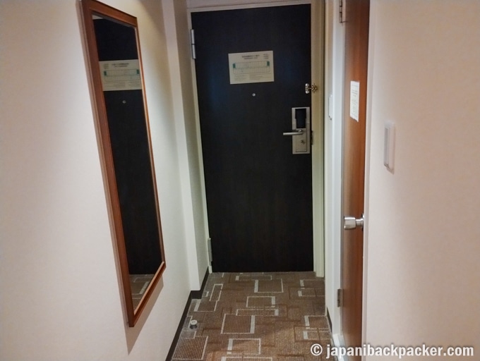 アイピーシティホテル大阪のドア
