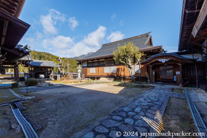 南木曽町の光徳寺