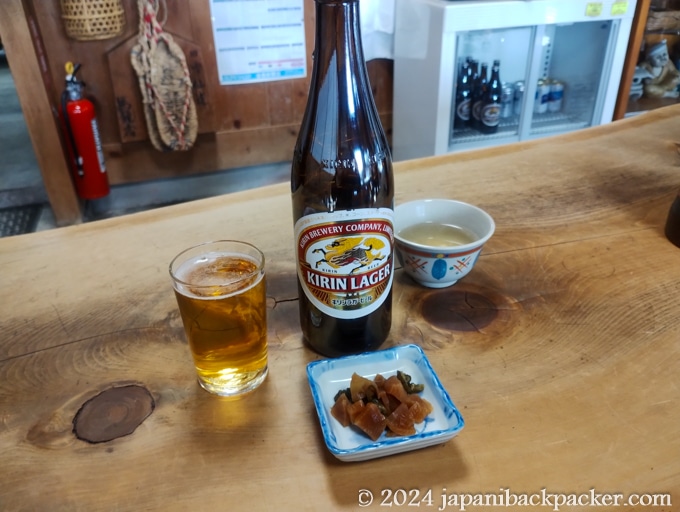 馬籠宿、恵盛庵の瓶ビール