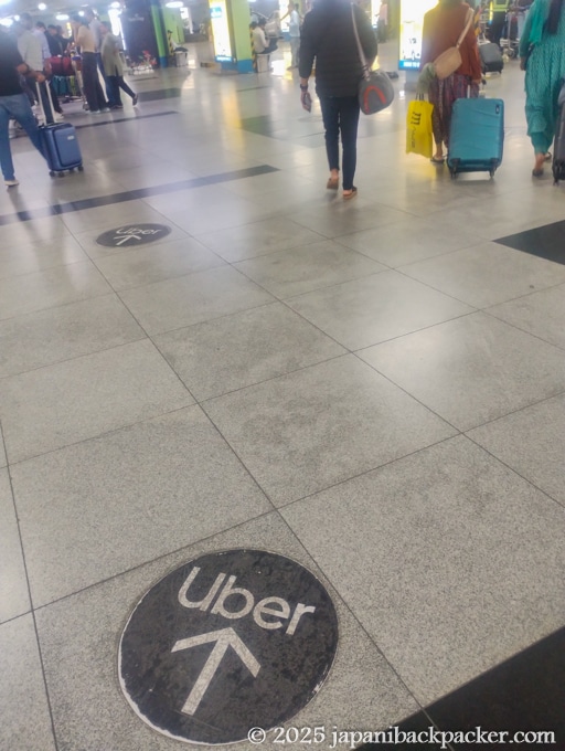 デリー空港のUber乗り場