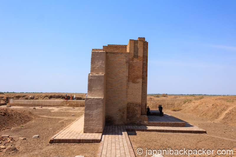 クニャ・ウルゲンチ、キャラバンサライの門