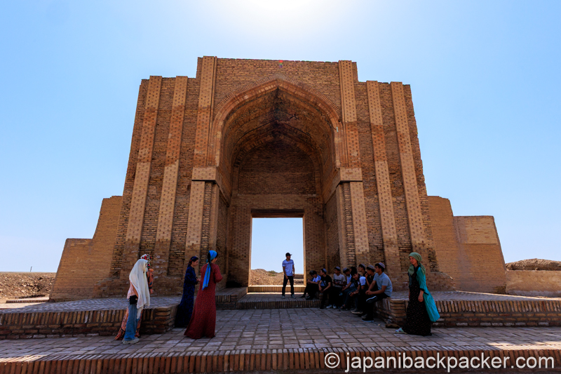 クニャ・ウルゲンチ、キャラバンサライの門