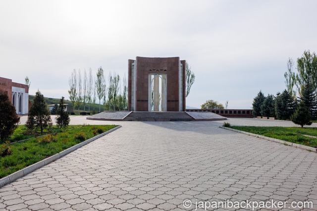 4月革命記念碑The April Revolution Memorial