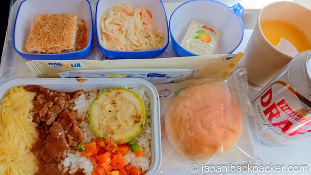 MIATモンゴル航空の機内食