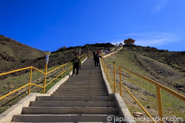 ハンバヤンズルフ山の寺院